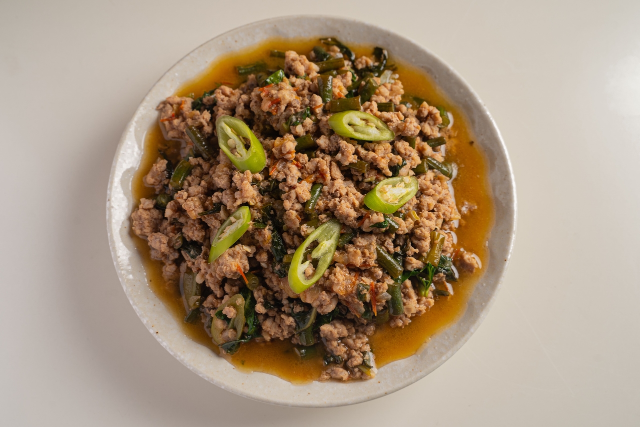 Goiniling Pork Giniling (Ground Pork in Tomato Sauce) | Pepper.ph - Easy and ...